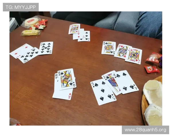 三公扑克牌在线免费版下载，随时随地体验真实对战乐趣与丰富奖励